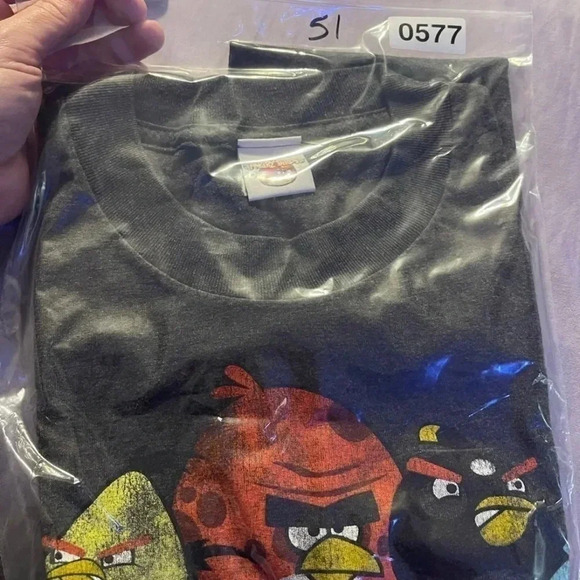 ANGRY Birds short sleeve graphic t-shirt
Size: large  (runs small) - Picture 6 of 8
